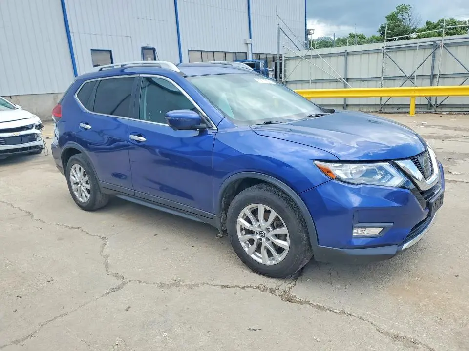 2017 NISSAN ROGUE SV  