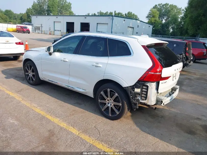 2018 VOLVO XC60 HYBRID T8 INSCRIPTION