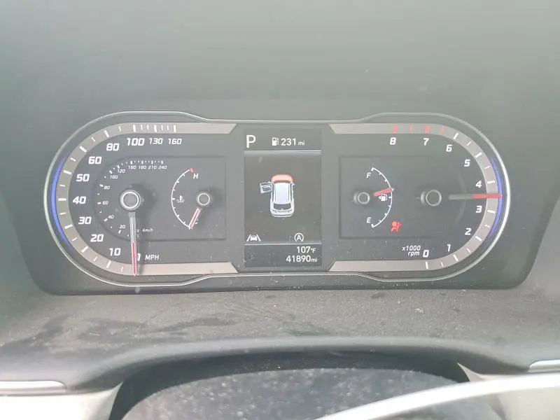 2022 HYUNDAI TUCSON SE  