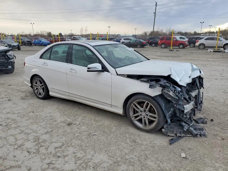 2014 MERCEDES-BENZ C 250  