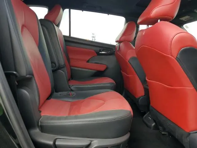 2021 TOYOTA HIGHLANDER XSE  