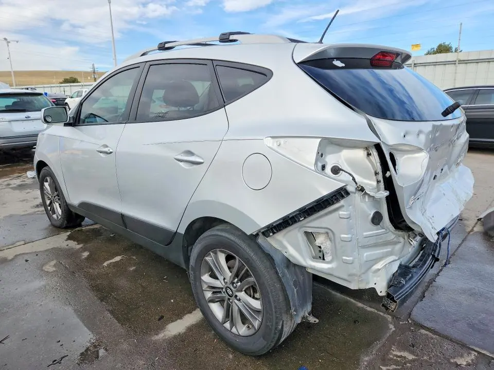2015 HYUNDAI TUCSON SE  