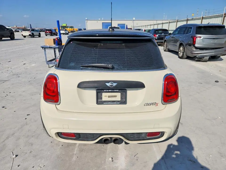 2015 MINI COOPER S  