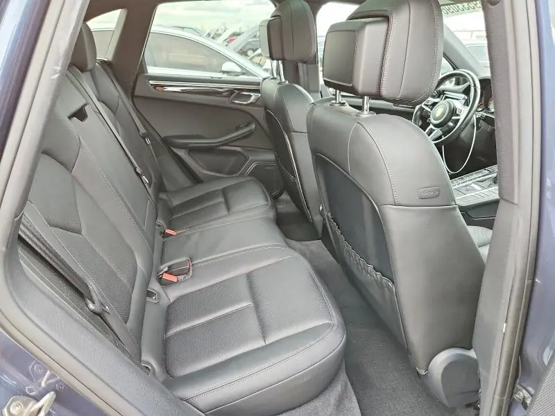 2017 PORSCHE MACAN S  