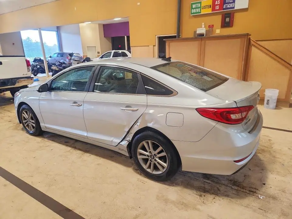 2016 HYUNDAI SONATA SE  