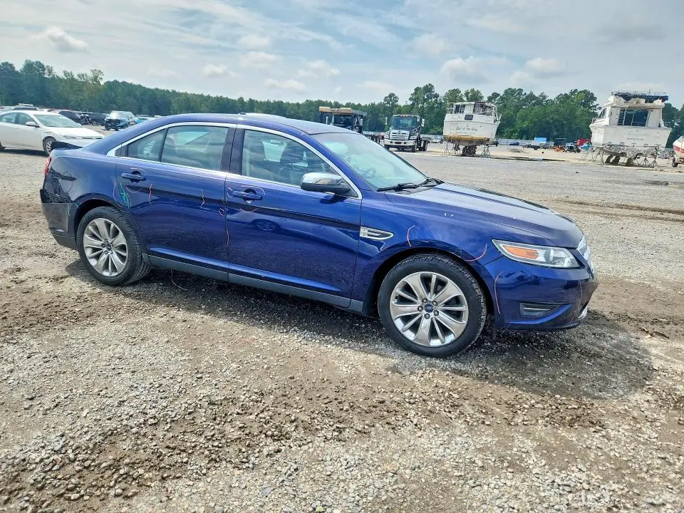 2011 FORD TAURUS LIMITED  