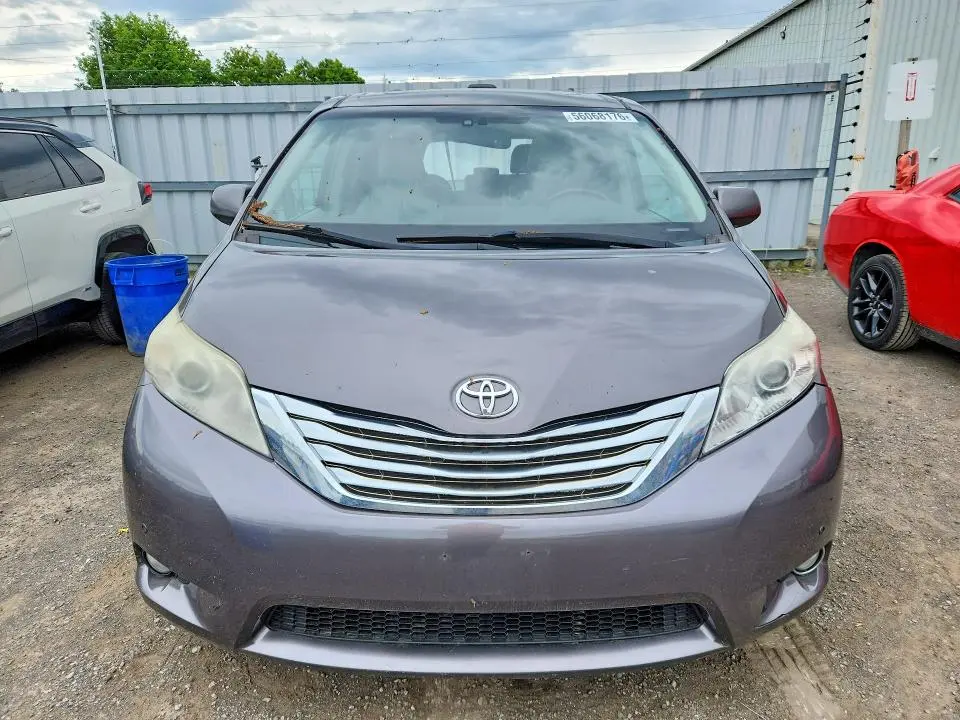 2011 TOYOTA SIENNA XLE 8-PASSENGER  