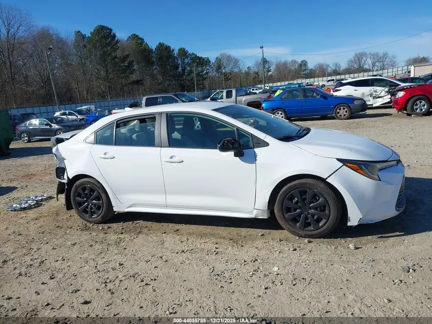 2025 TOYOTA COROLLA LE