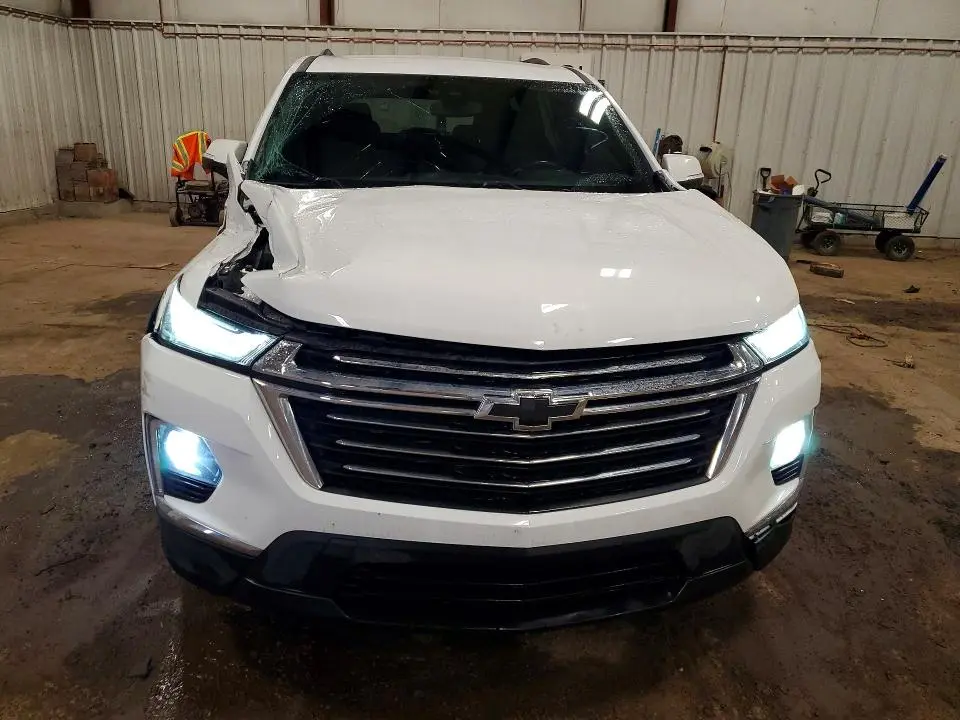 2022 CHEVROLET TRAVERSE LT  