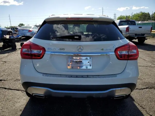 2018 MERCEDES-BENZ GLA 250 4MATIC  