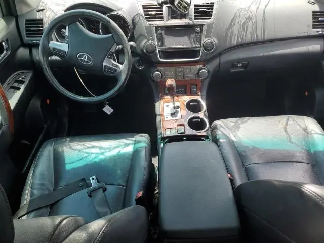 2013 TOYOTA HIGHLANDER LIMITED  