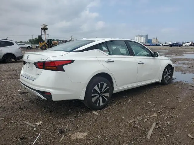 2022 NISSAN ALTIMA SV