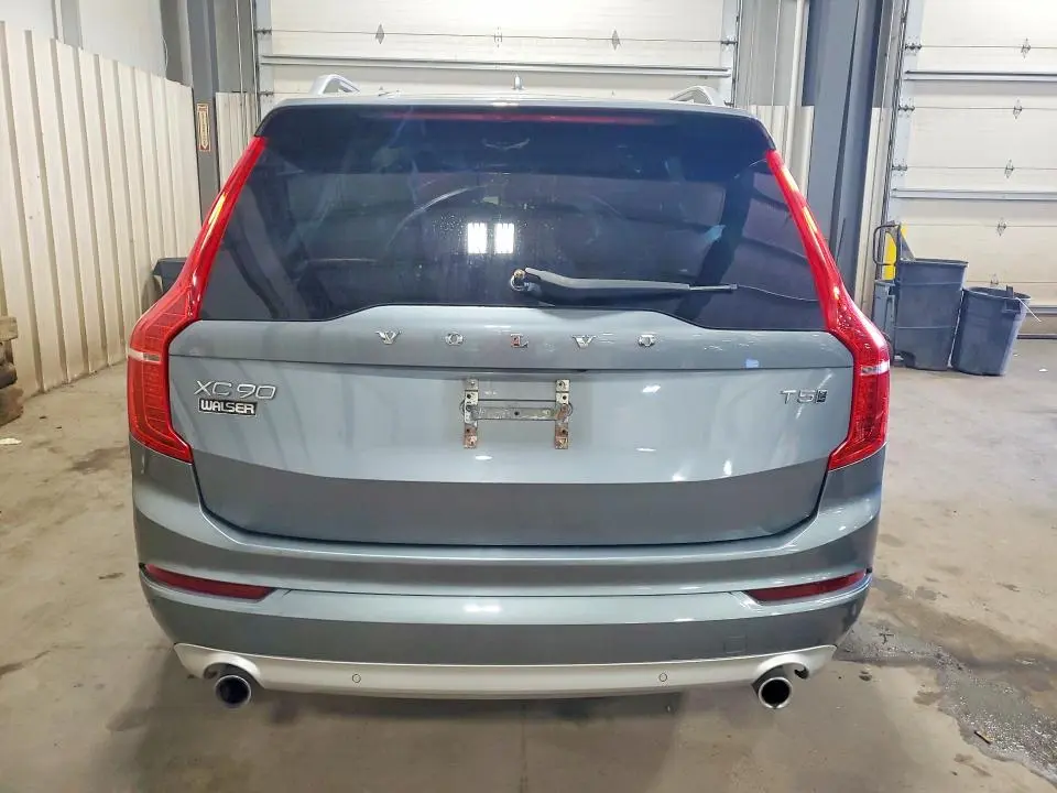 2018 VOLVO XC90 T5  