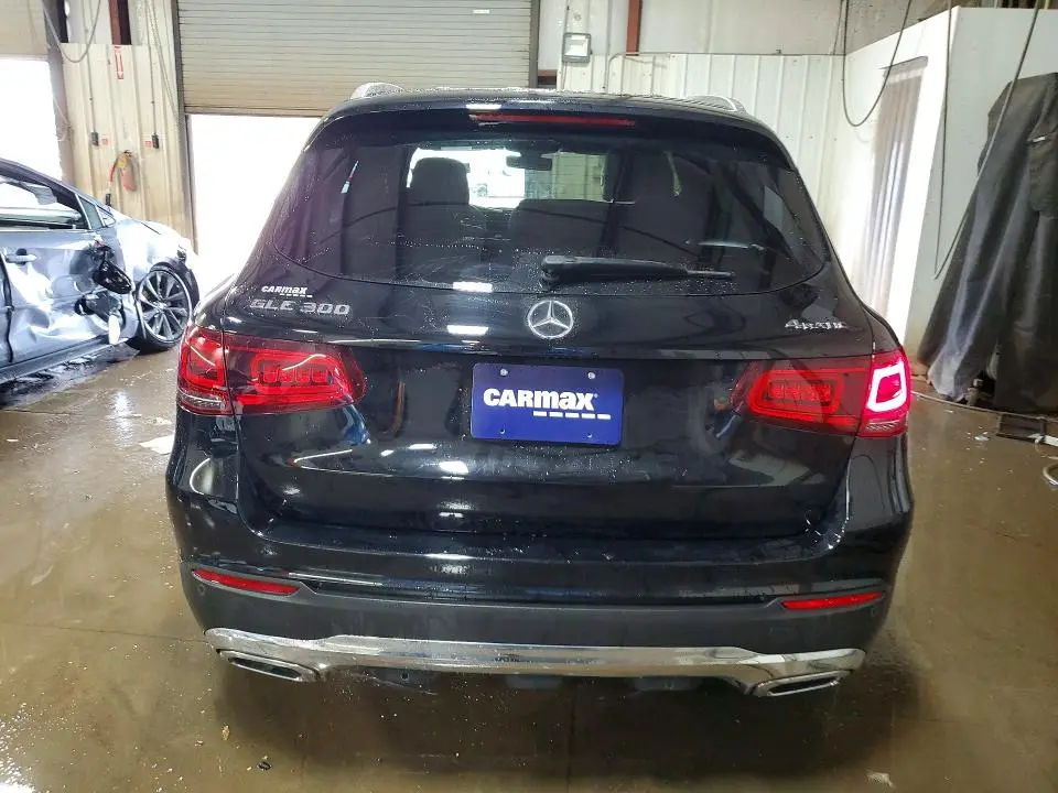 2021 MERCEDES-BENZ GLC 300 4MATIC  