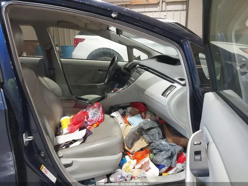 2013 TOYOTA PRIUS TWO