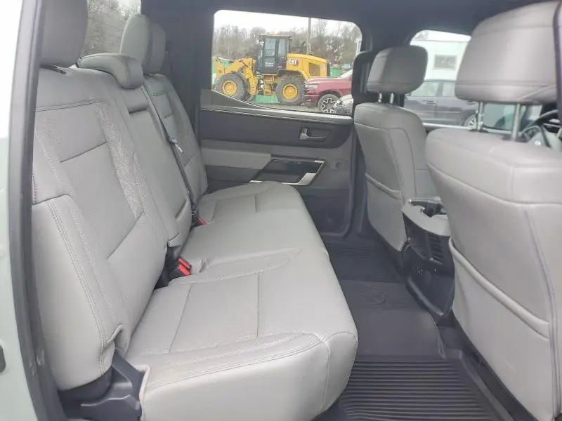 2025 TOYOTA TUNDRA LIMITED 4WD