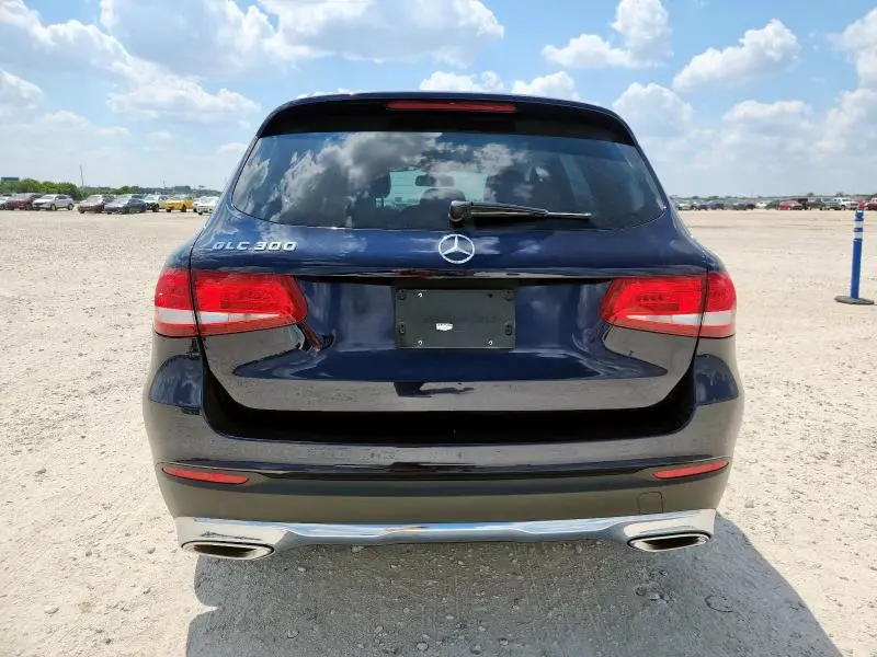 2016 MERCEDES-BENZ GLC 300  