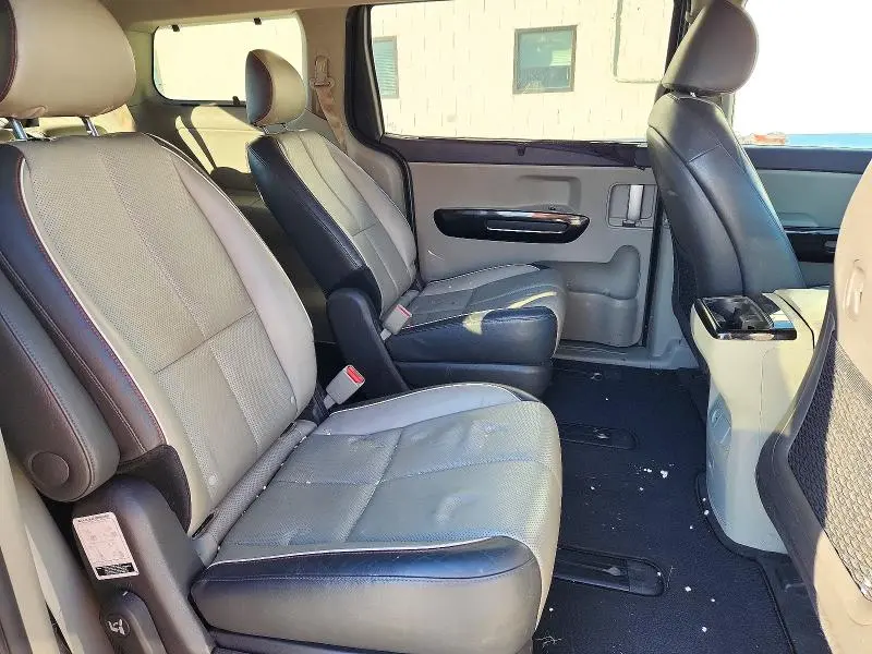 2017 KIA SEDONA EX  