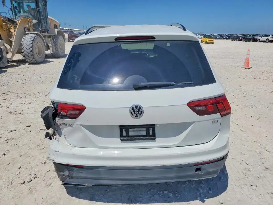 2018 VOLKSWAGEN TIGUAN S  