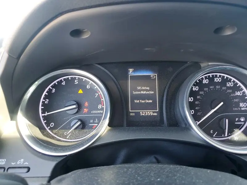 2019 TOYOTA CAMRY SE  