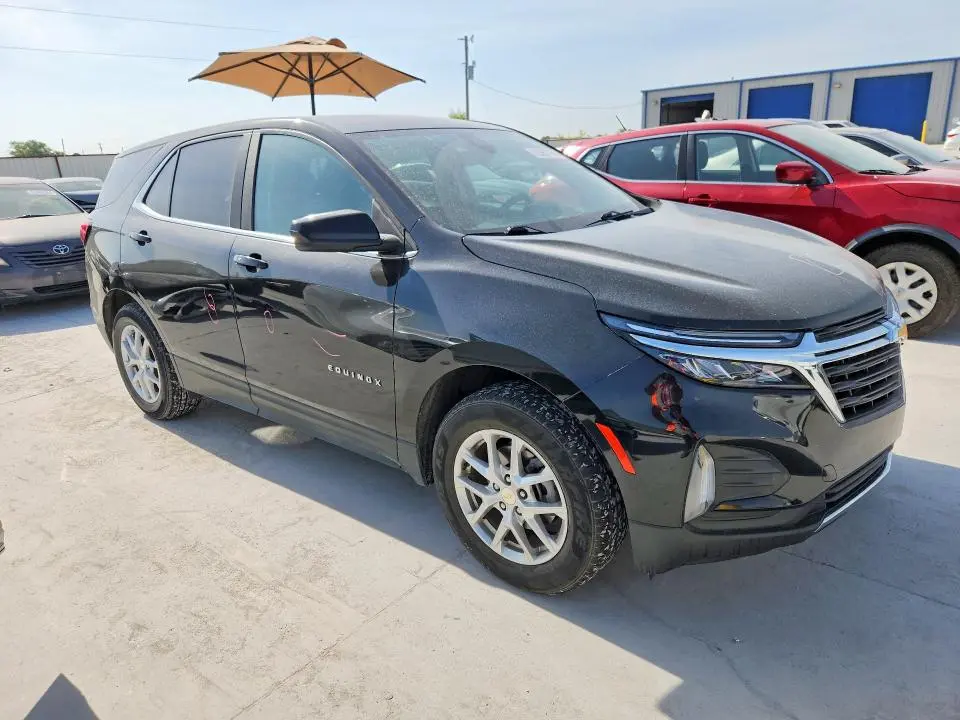 2022 CHEVROLET EQUINOX LT  