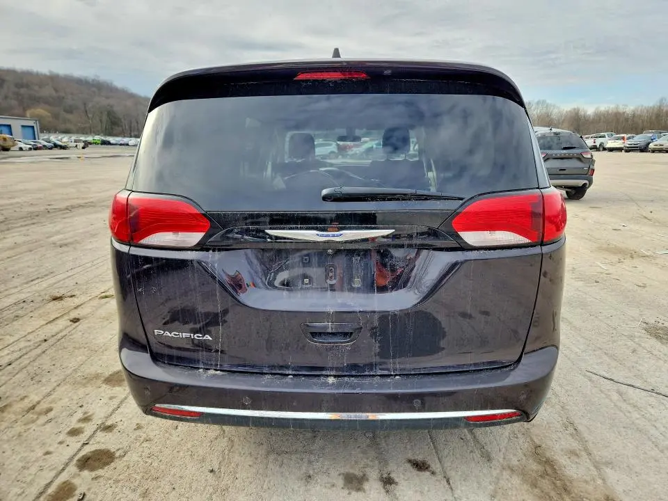 2018 CHRYSLER PACIFICA   
