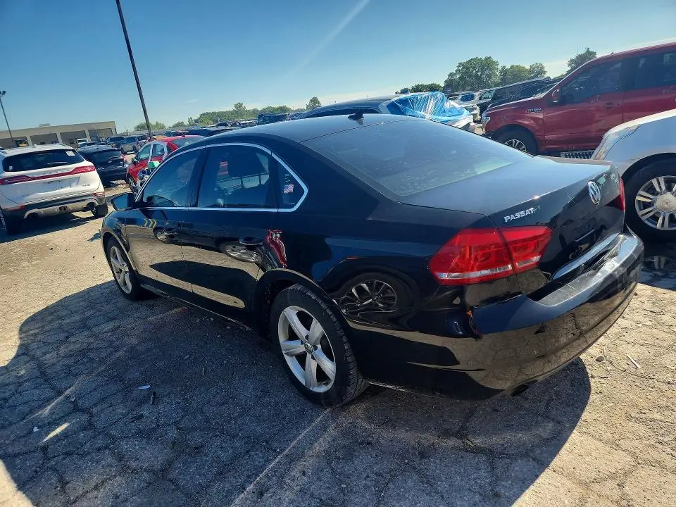 2015 VOLKSWAGEN PASSAT S  