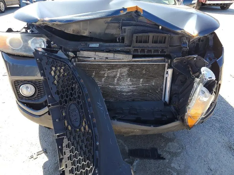 2012 KIA SORENTO BASE  