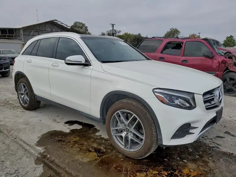 2019 MERCEDES-BENZ GLC 300  