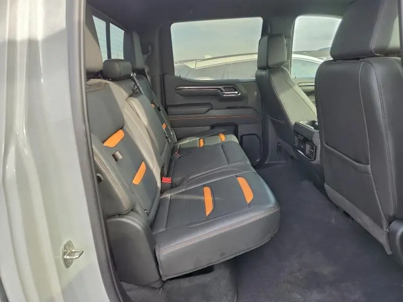 2024 GMC SIERRA K1500 AT4  