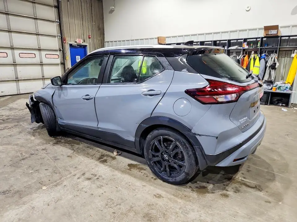 2024 NISSAN KICKS SV  
