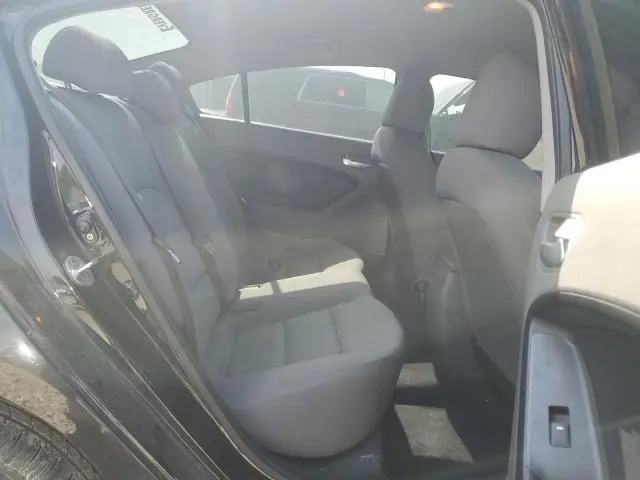 2017 KIA FORTE LX  
