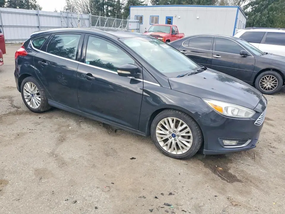 2015 FORD FOCUS TITANIUM  
