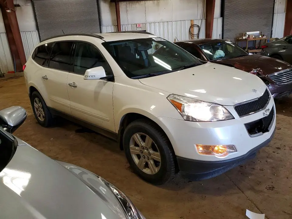 2011 CHEVROLET TRAVERSE LT  