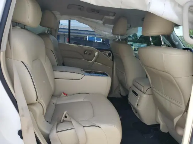 2022 INFINITI QX80 LUXE  