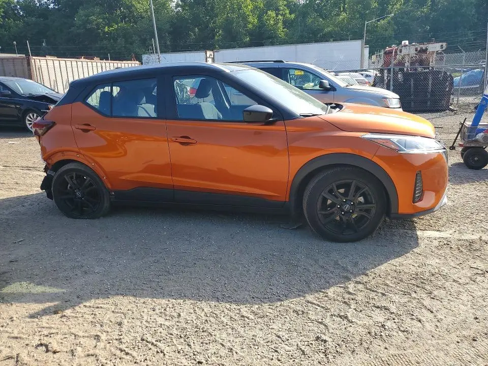 2024 NISSAN KICKS SV  