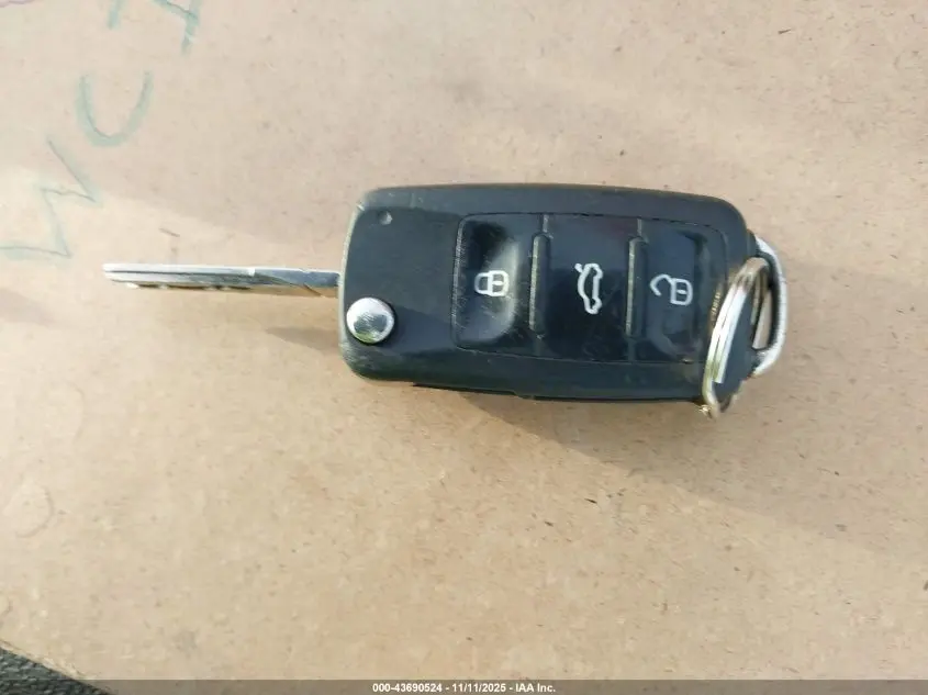 2014 VOLKSWAGEN PASSAT 1.8T S