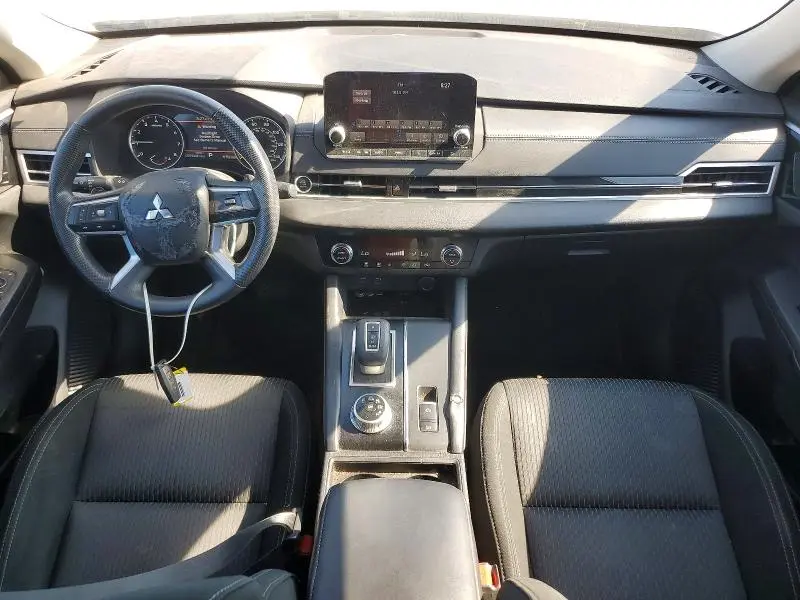 2022 MITSUBISHI OUTLANDER ES  