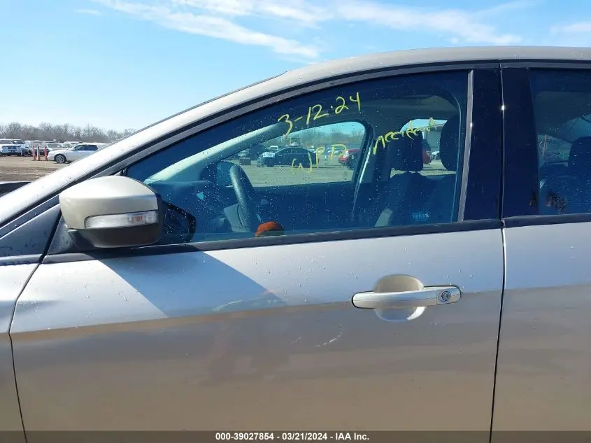 2017 FORD FOCUS SEL