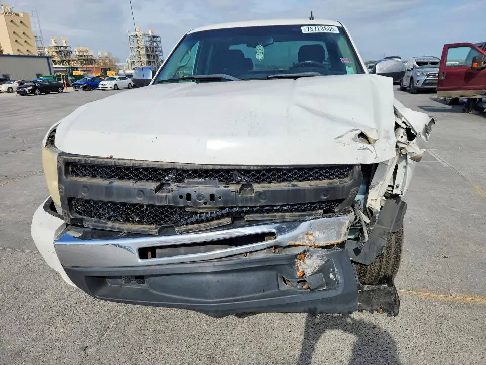 2011 CHEVROLET SILVERADO C1500 LT  