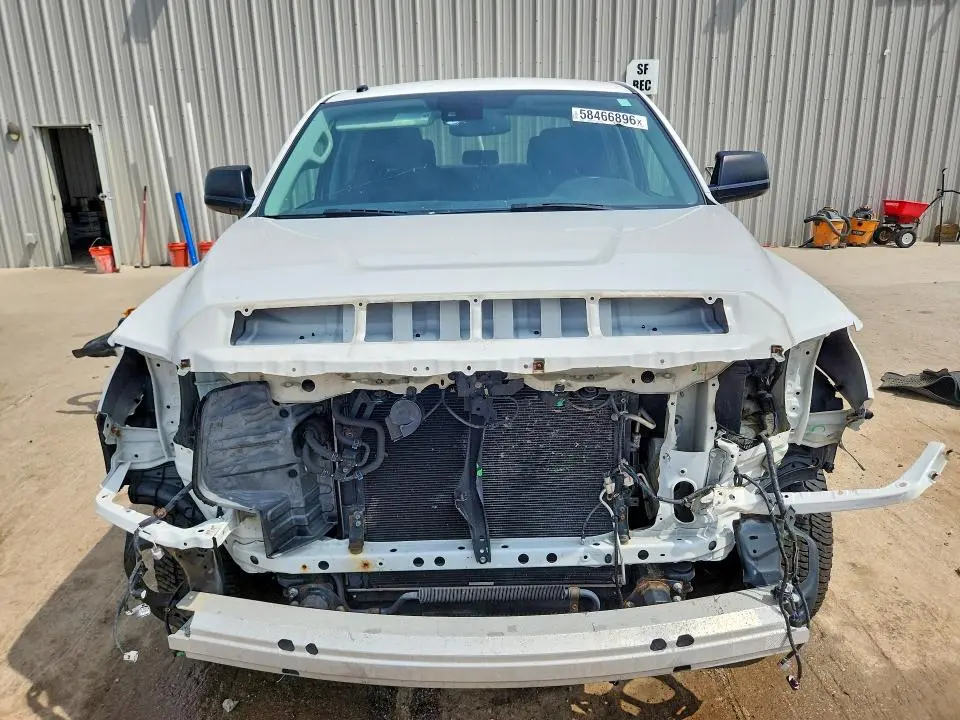 2018 TOYOTA TUNDRA CREWMAX SR5  