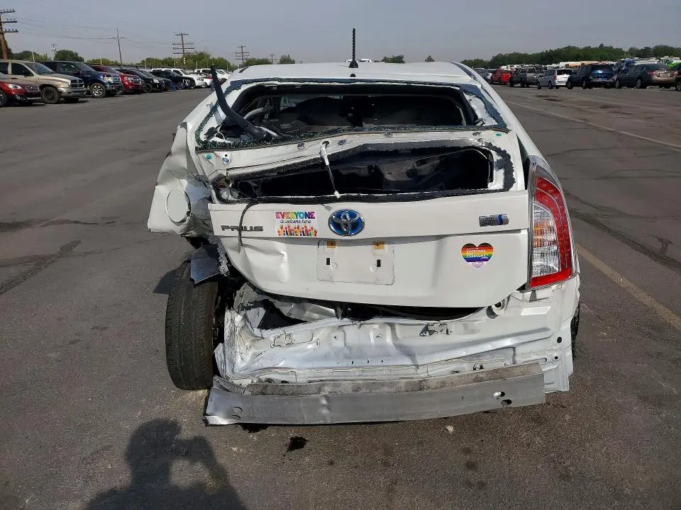 2015 TOYOTA PRIUS TWO  