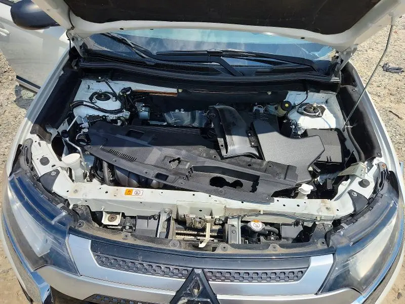 2019 MITSUBISHI OUTLANDER ES  