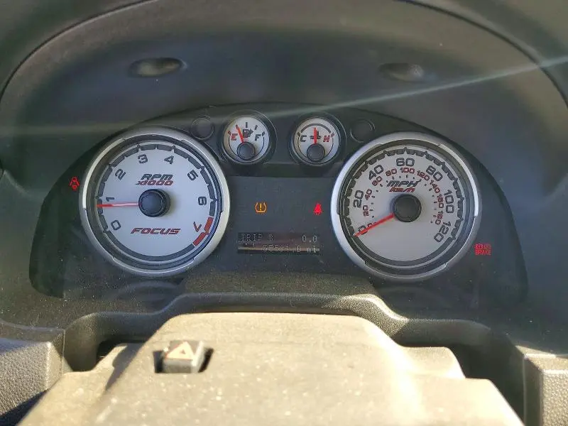 2010 FORD FOCUS SE  