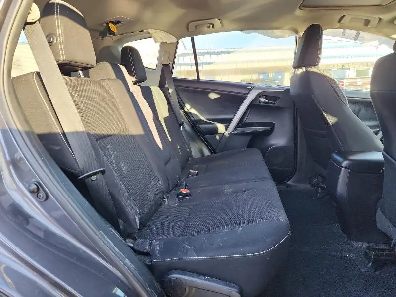 2017 TOYOTA RAV4 XLE  