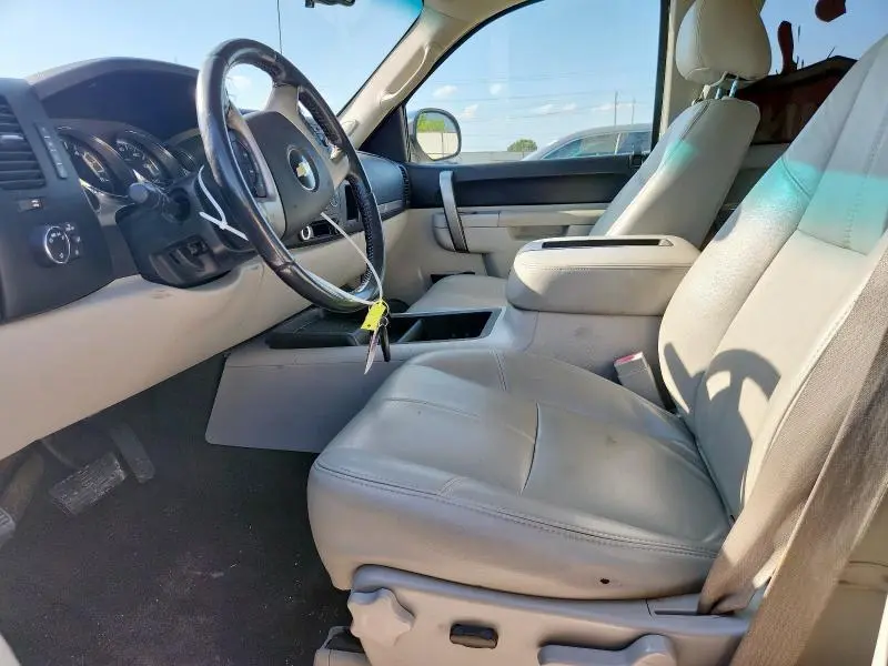2010 CHEVROLET SILVERADO K1500 LT  