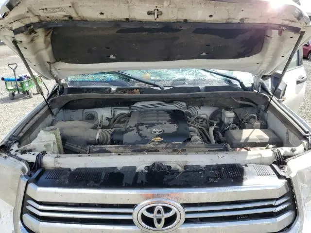 2017 TOYOTA TUNDRA CREWMAX SR5  