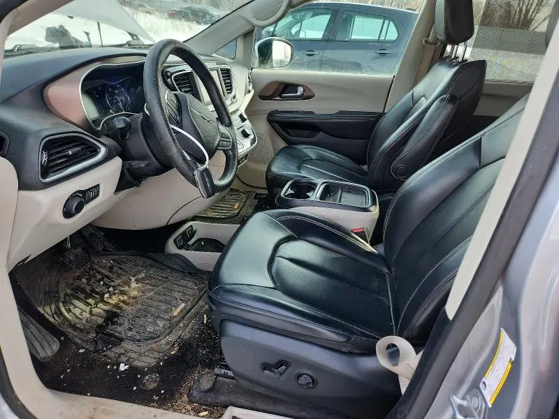 2021 CHRYSLER VOYAGER LXI  