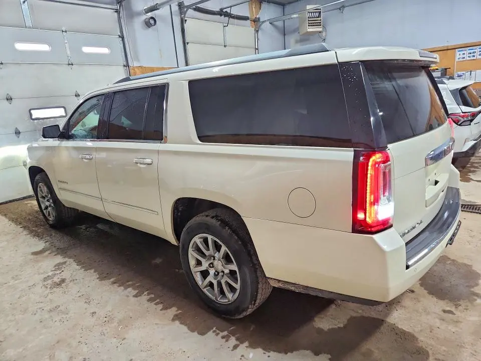 2015 GMC YUKON XL DENALI  