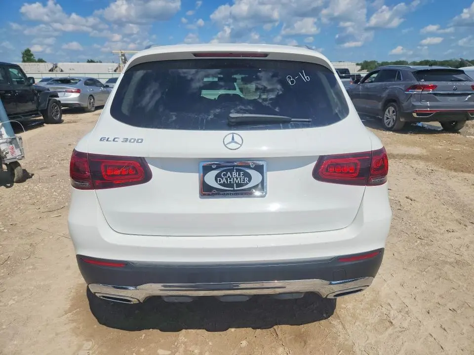 2020 MERCEDES-BENZ GLC 300  